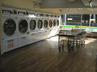マンマチャオ藤沢六会店　（綺麗・清潔・評判の店）　