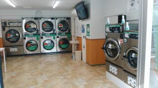 【洗濯機、乾燥機セール】マンマチャオ福岡片江店（綺麗・清潔・評判の店）